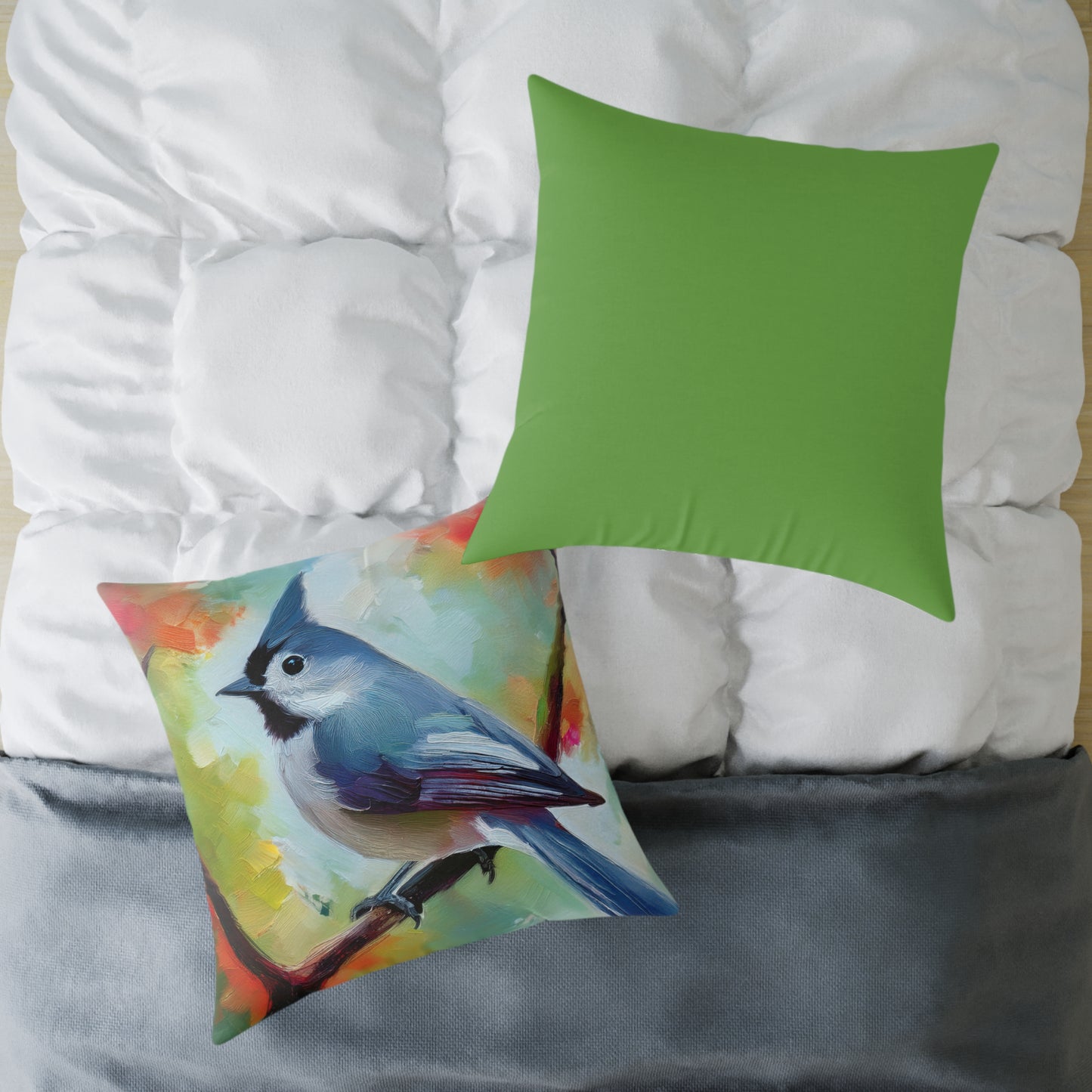 Grey Tufted Titmouse Vibrant Bird Art Throw Pillow, Nature Decor Cushion, Cozy Home Accent, Ideal Gift for Bird Lovers, Living Room or Bedroom Decoration