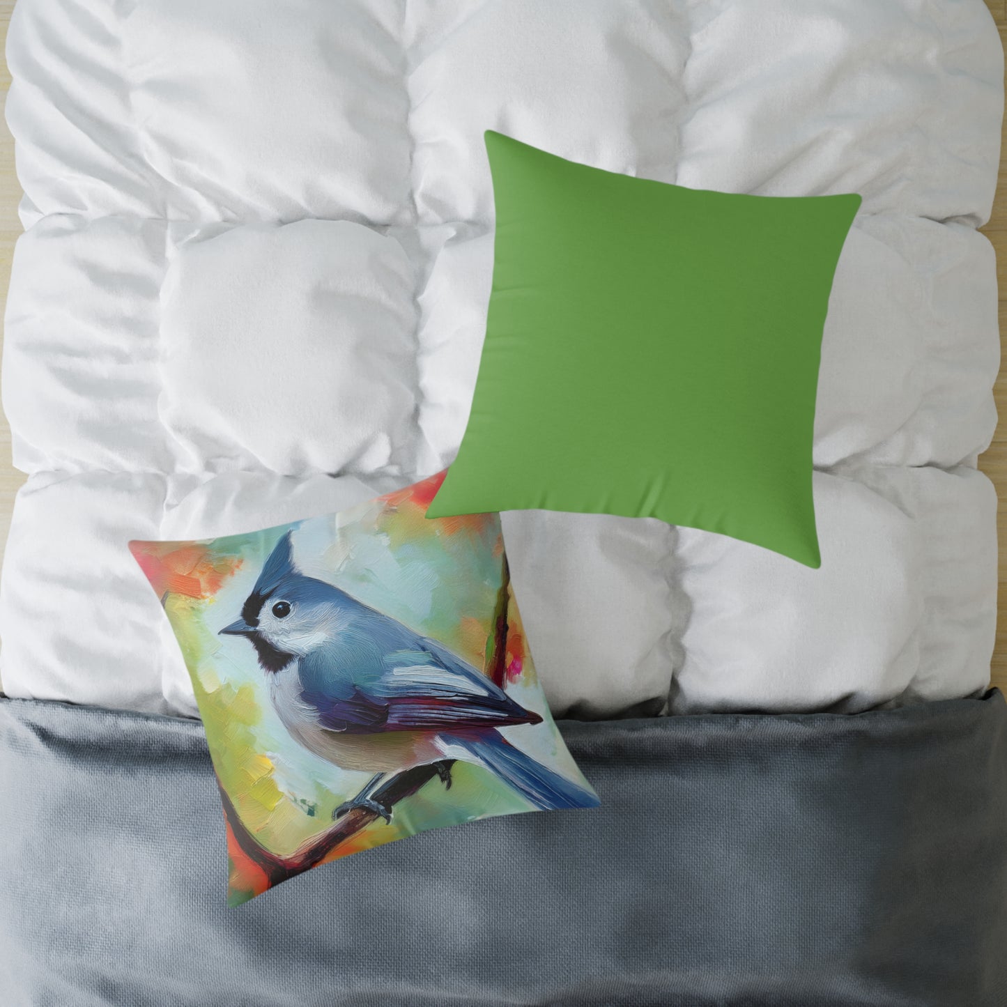 Grey Tufted Titmouse Vibrant Bird Art Throw Pillow, Nature Decor Cushion, Cozy Home Accent, Ideal Gift for Bird Lovers, Living Room or Bedroom Decoration